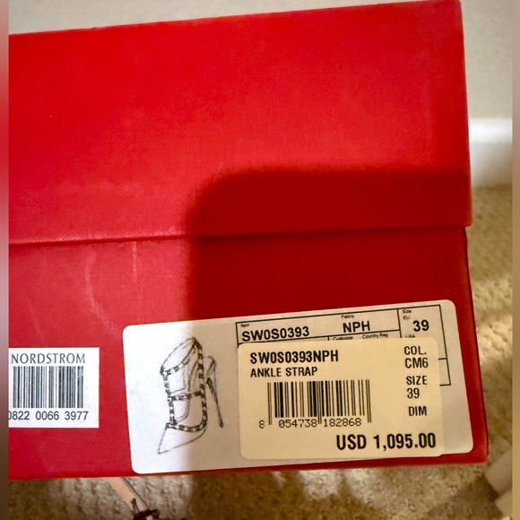 Excellent pre-owned condition 
Light Metallic Python Embossed Leather - Picture 4 of 5